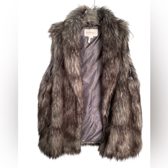 BCBGeneration faux fur vest size L - Picture 4 of 5